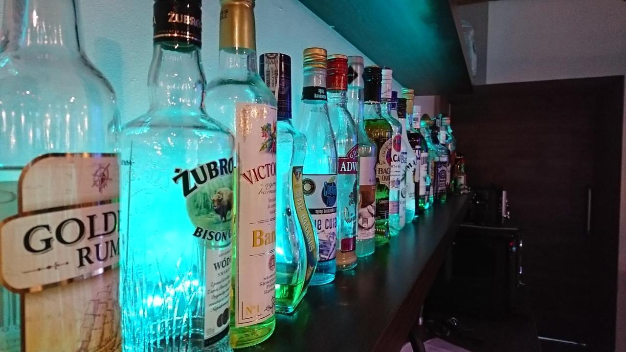Restauracja Ibiza Aparthotel Ludwikowice Klodzkie ภายนอก รูปภาพ