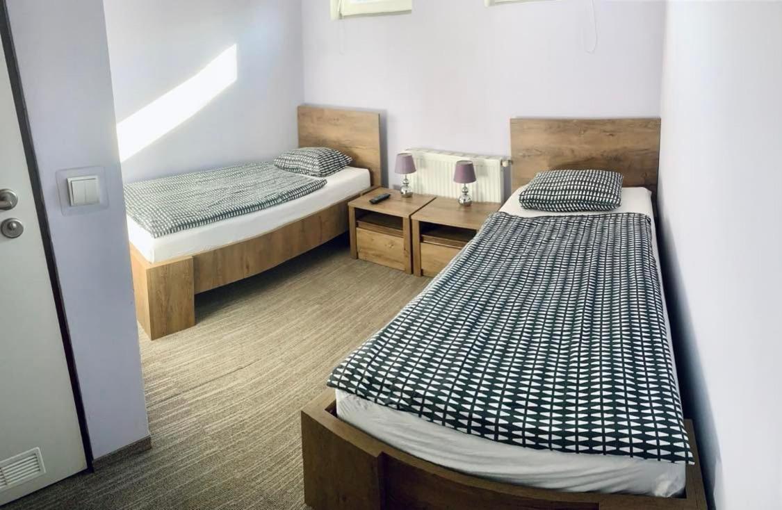 Restauracja Ibiza Aparthotel Ludwikowice Klodzkie ภายนอก รูปภาพ