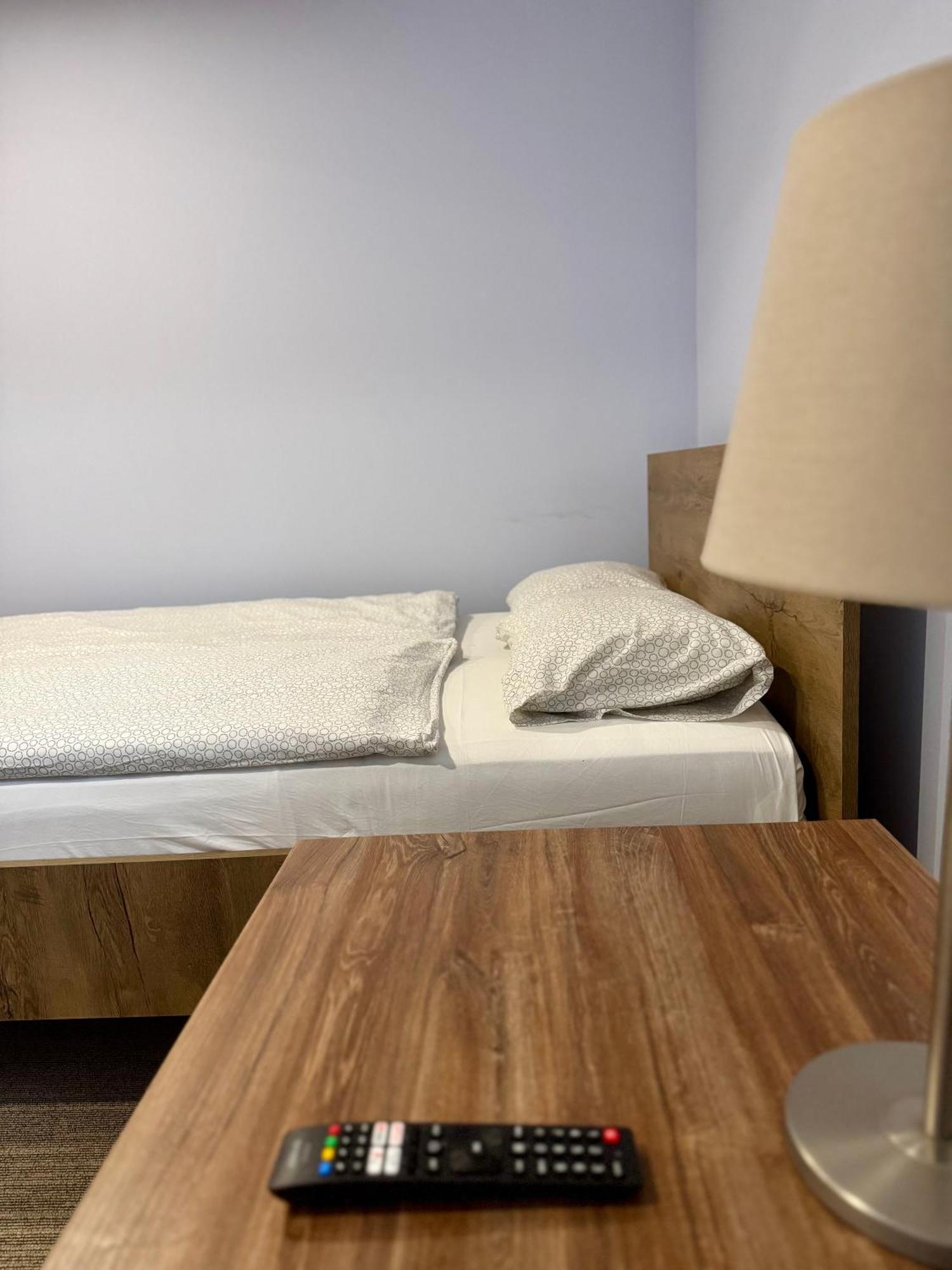Restauracja Ibiza Aparthotel Ludwikowice Klodzkie ภายนอก รูปภาพ