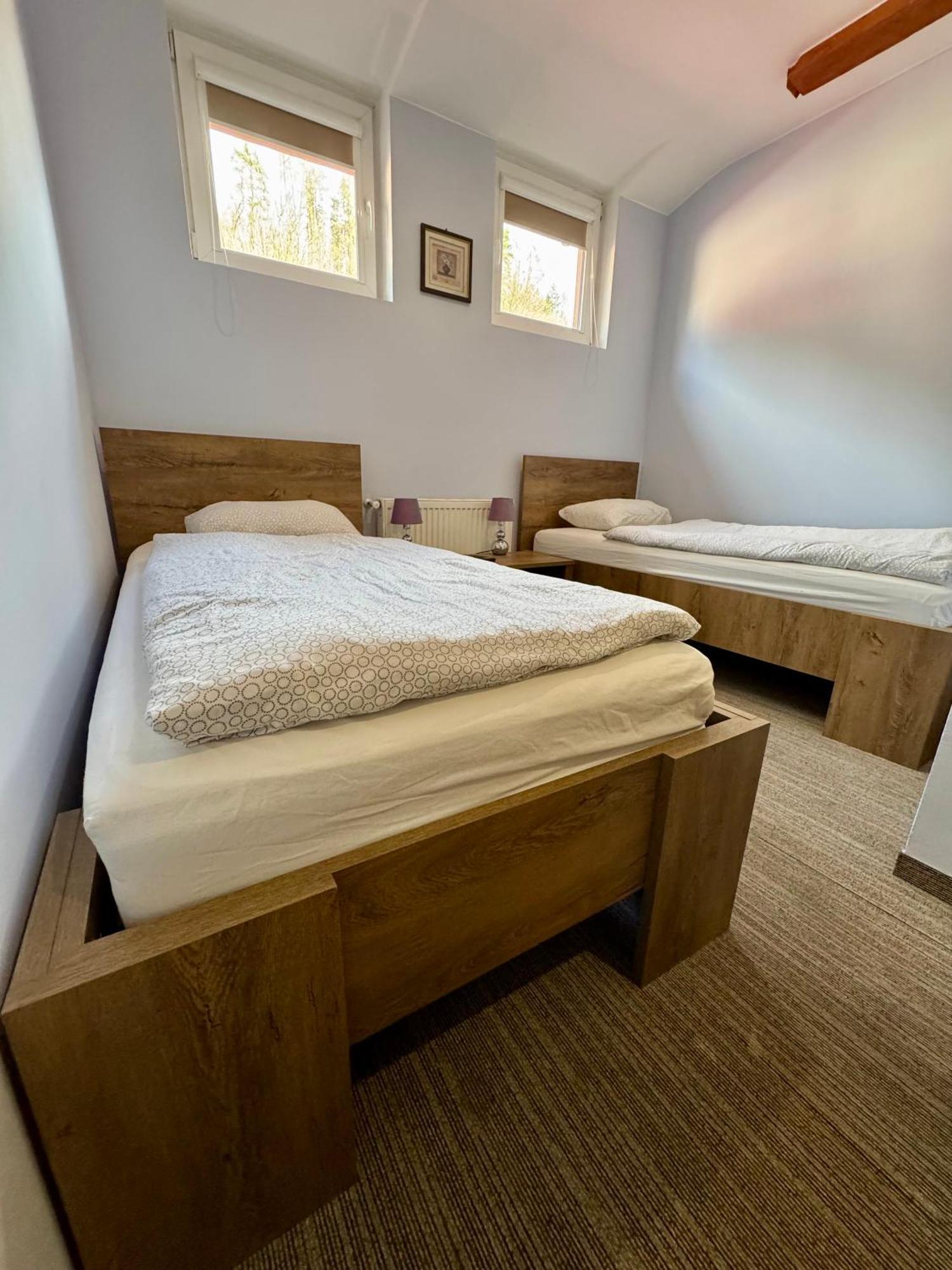 Restauracja Ibiza Aparthotel Ludwikowice Klodzkie ภายนอก รูปภาพ
