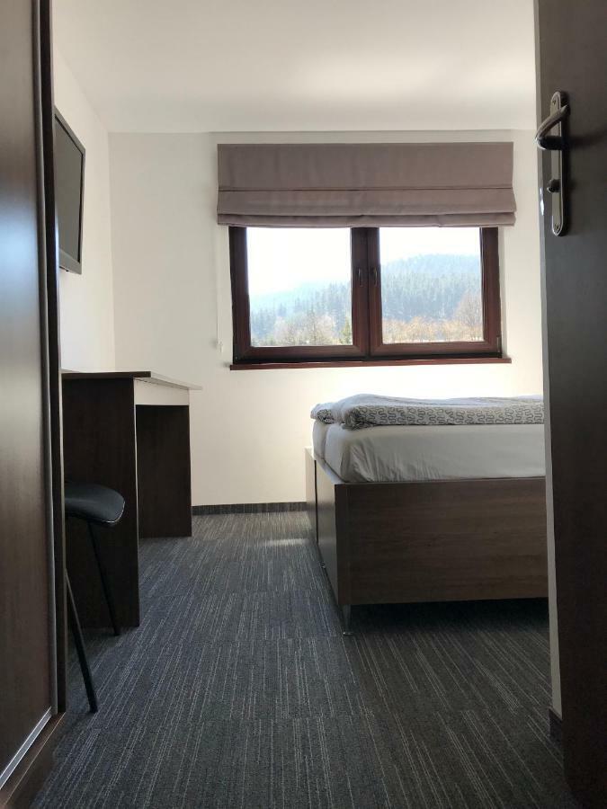 Restauracja Ibiza Aparthotel Ludwikowice Klodzkie ภายนอก รูปภาพ