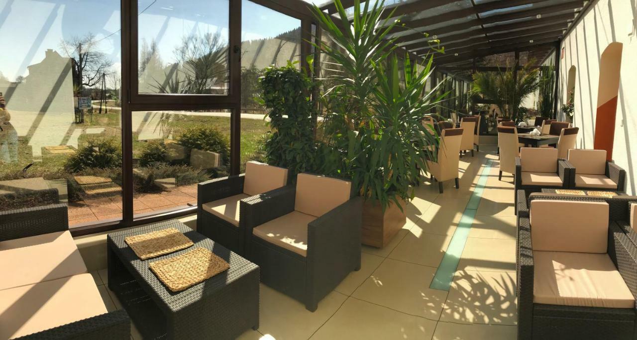Restauracja Ibiza Aparthotel Ludwikowice Klodzkie ภายนอก รูปภาพ